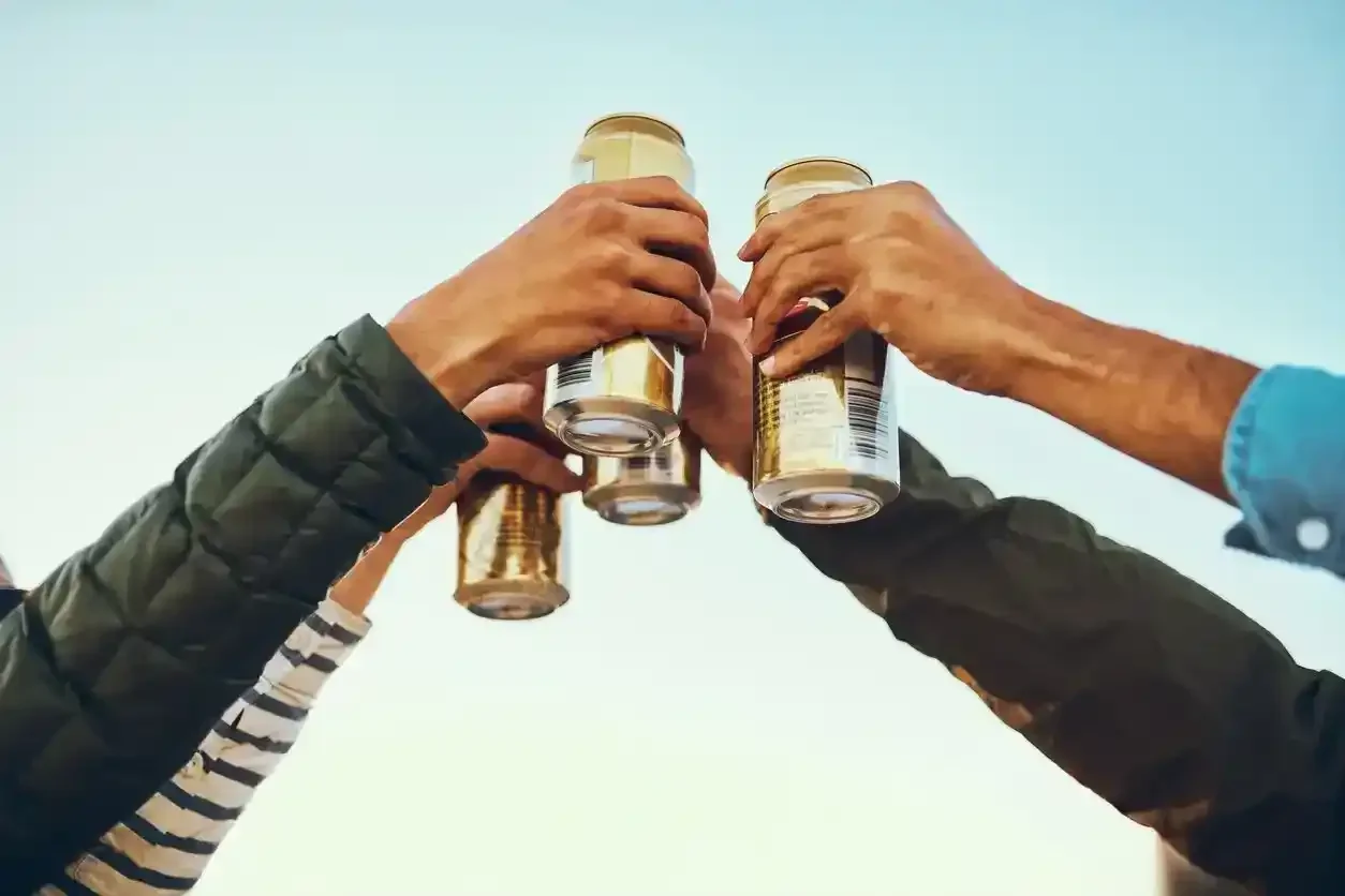 Recyclable Can Carriers | Plastic-Free, Compostable | Earthrings