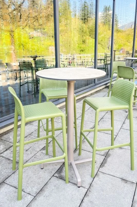 StuhlmitTisch_Referenz_Tierpark_Goldau_Restaurant Grüne Gans (4).jpg