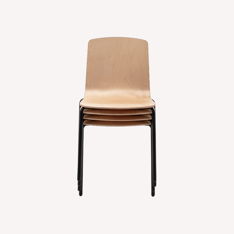 StuhlmitTisch_Indoor-Stuhl_Holzstuhl_Loto_Buche_Stapelbar.png