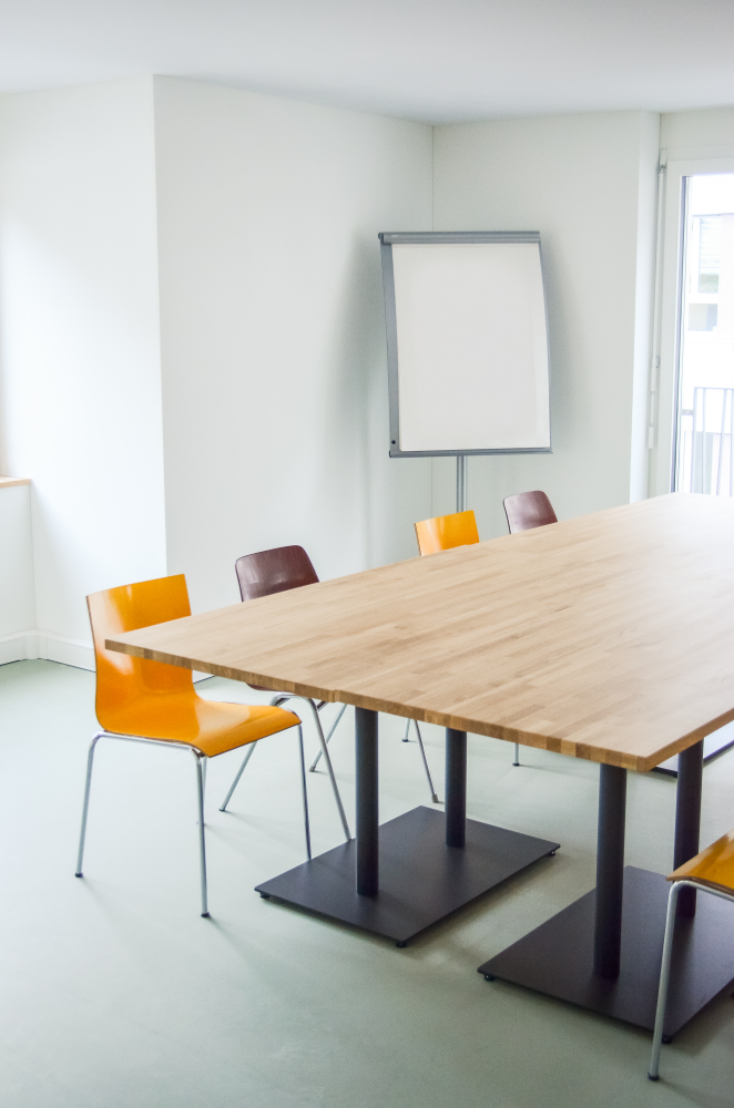 Referenz_Pfarrer-Sieber_Stuhl mit Tisch GmbH (6).png