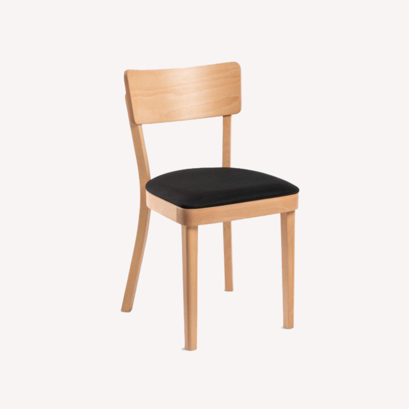 StuhlmitTisch_Indoor-Stuhl_Holzstuhl_Sola_Polsterung.png