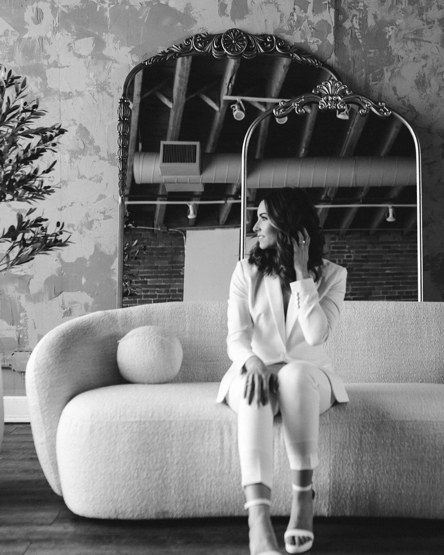 Bold. Open. Grateful.

When I opened @thehaverhillstudio, I thought I was building a space for others to create and feel inspired. What I didn&rsquo;t expect was how much this place&mdash;and the people in it&mdash;would help me heal, grow, and redis