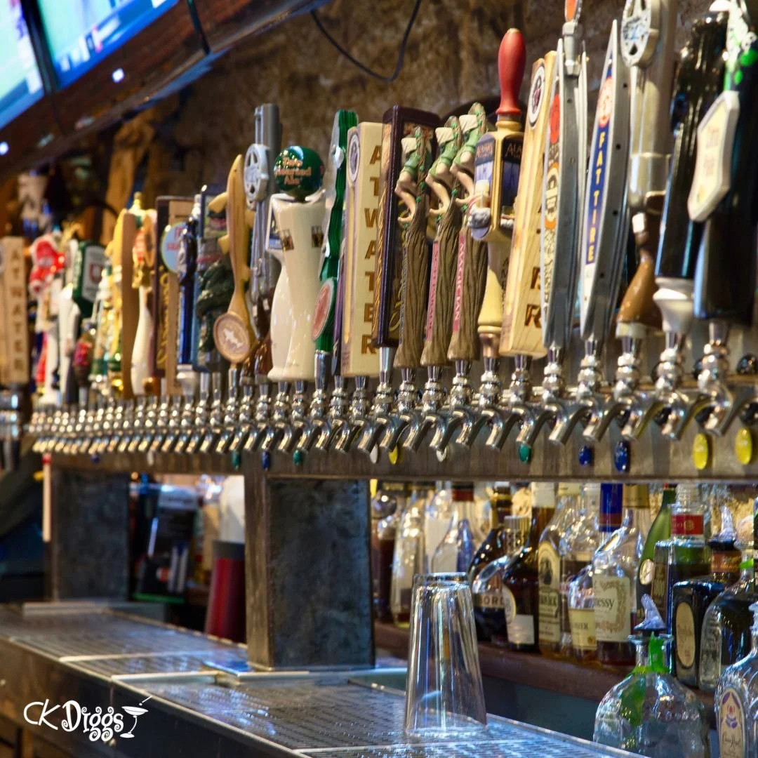 We have over 40 beers on tap, with a constant rotation of Michigan and seasonal favorites!
#CKDiggs #RochesterHills #OnTap #MichiganBeer #DrinkLocal