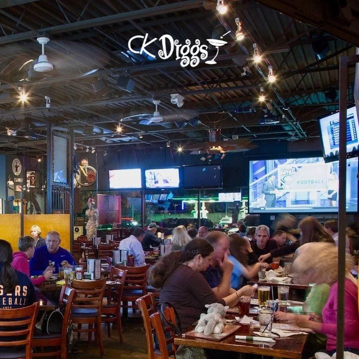 The Pistons start their season tonight against the Chicago Bulls! Stop by Diggs to watch the game - there's not a bad seat in the house!
#CKDiggs #RochesterHills #Pistons #Basketball
