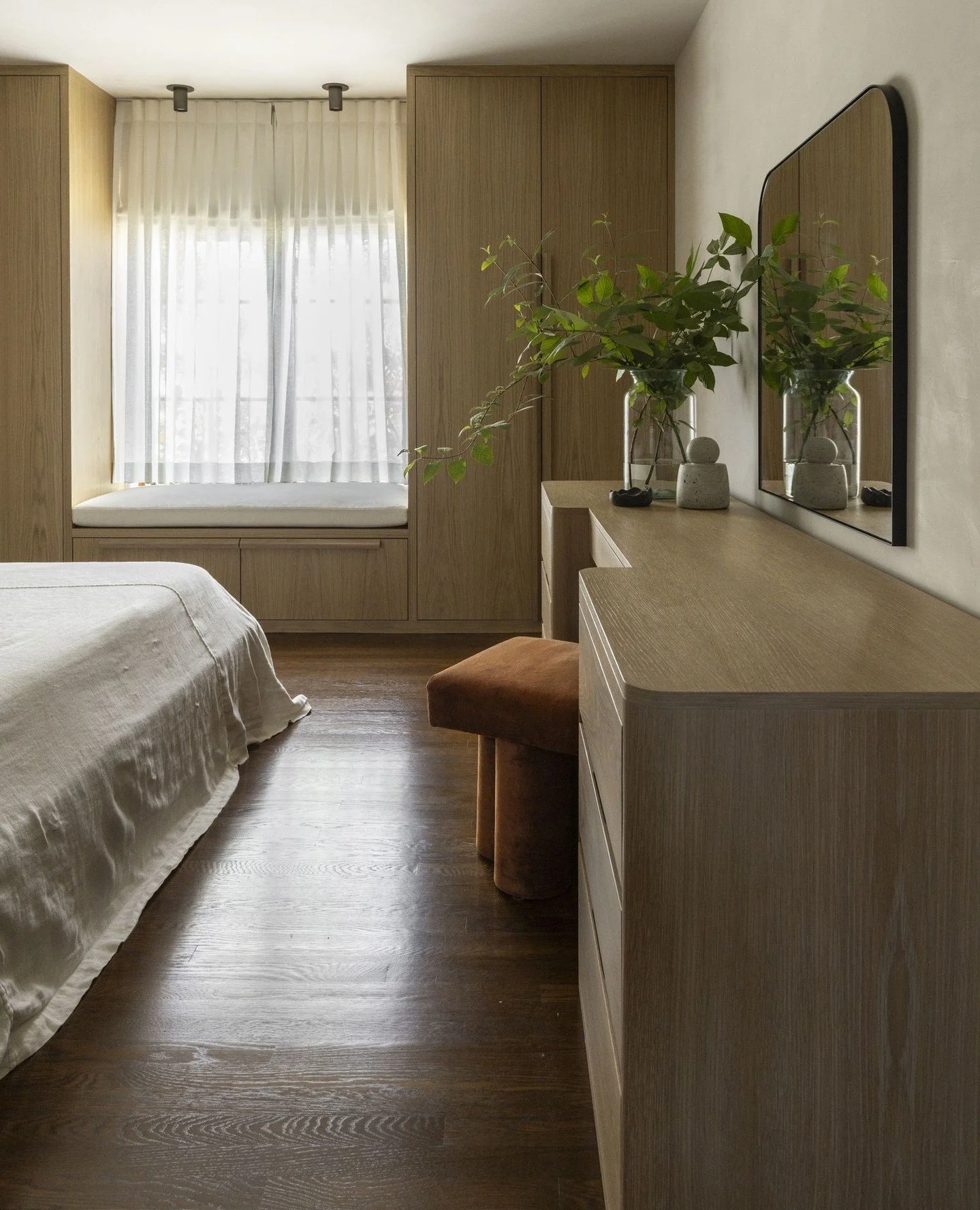 One of my favorite photos from my Bates Road Project. ⁠
⁠
Photographer: @sencreativeco