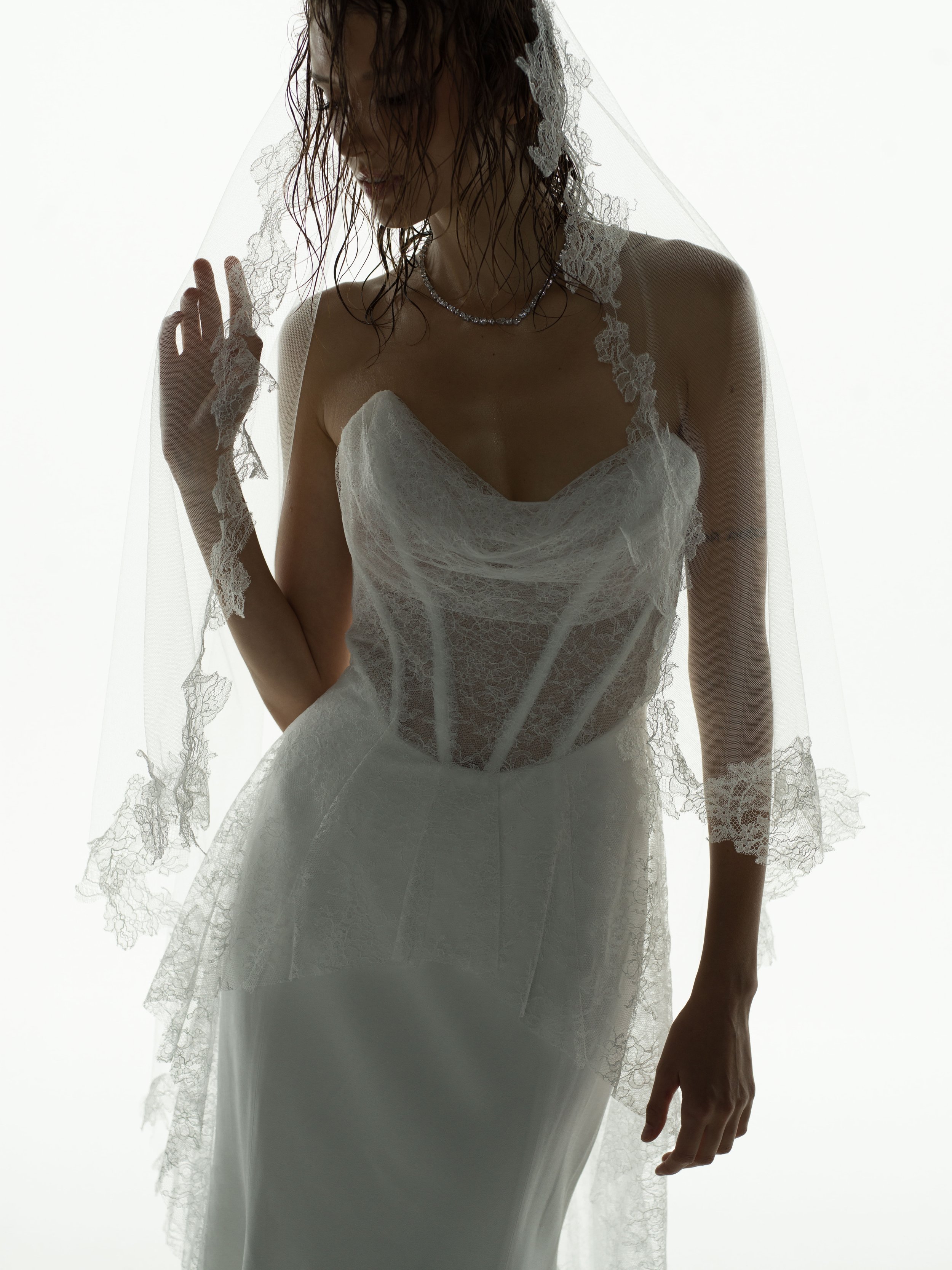 corset_lace_wedding_dress.jpeg