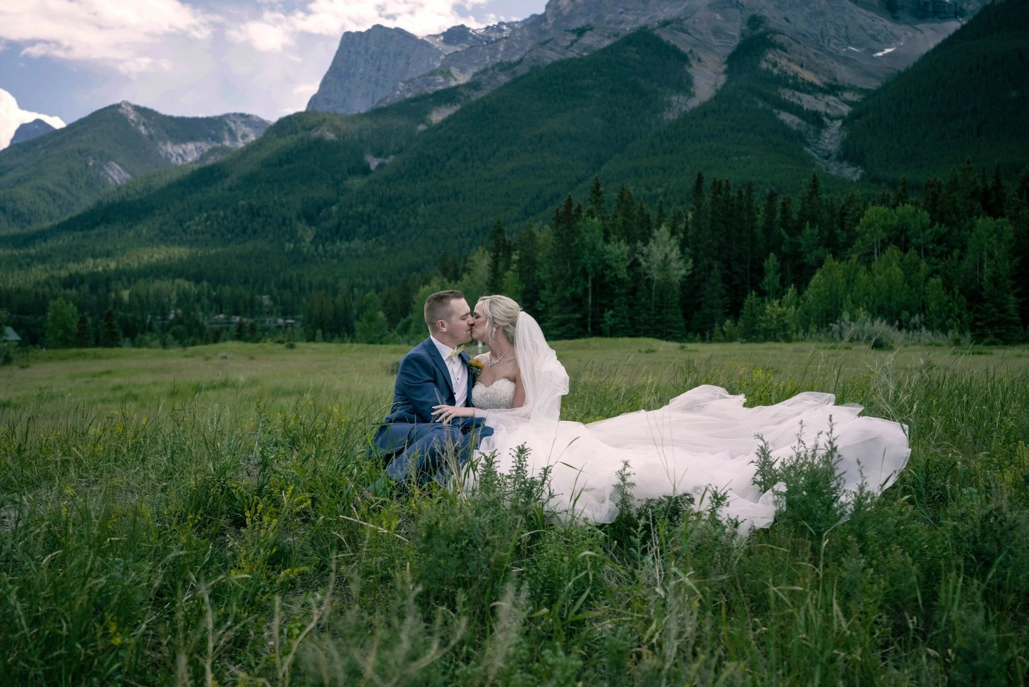 Malcom Hotel Canmore Wedding Film | Louise &amp; Chauncey