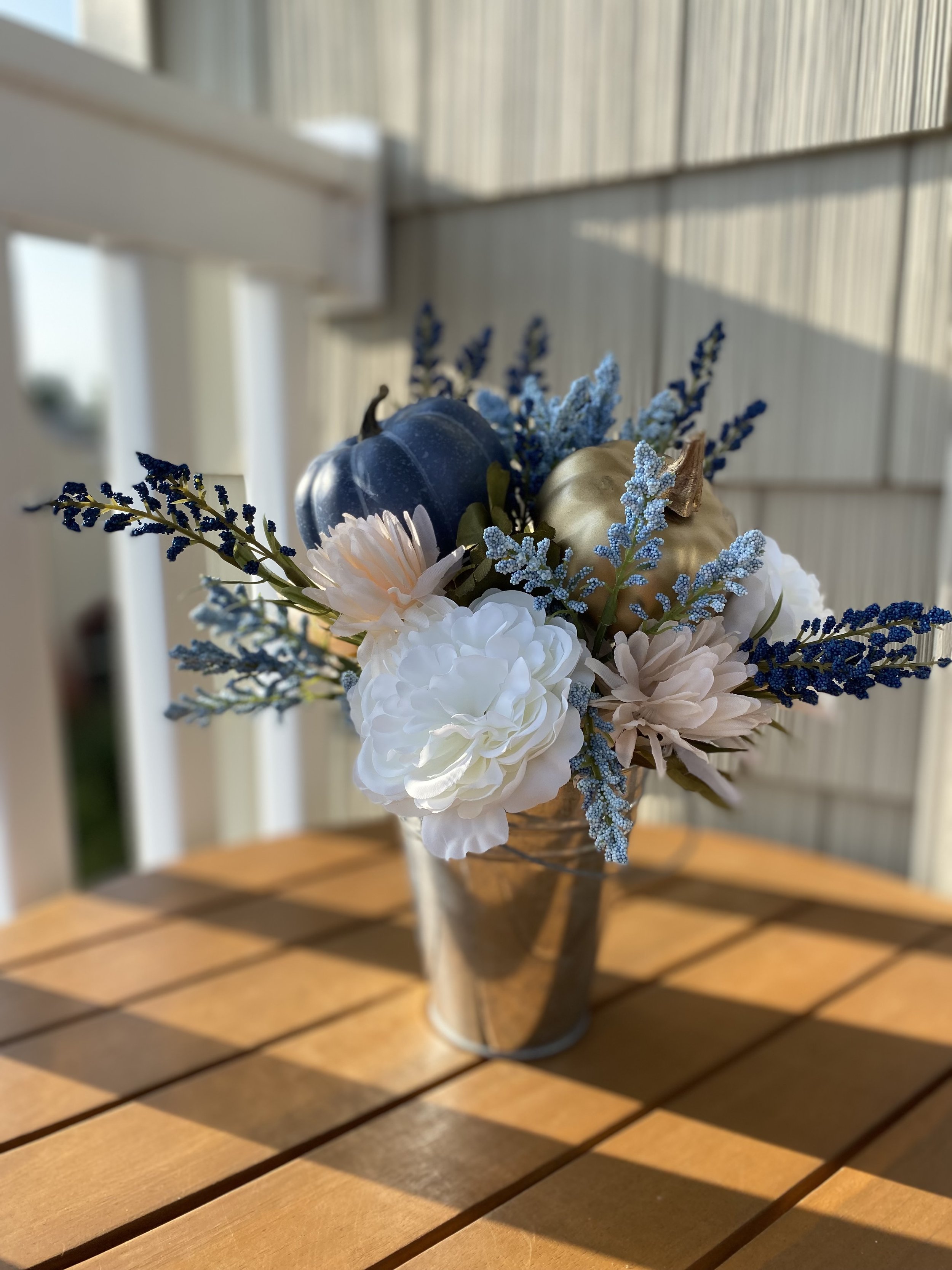 Signature Centerpiece - "Sapphire"