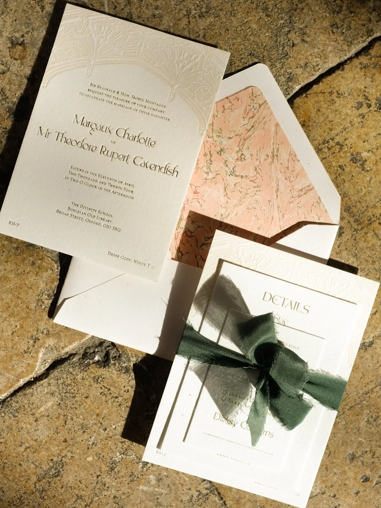 A heartfelt thank you to everyone who visited the @bodleianlibraryweddings showcase yesterday. It was such a pleasure to meet couples starting to bring their wedding day dreams to life in this unforgettable space.

This design was a clear favourite. 