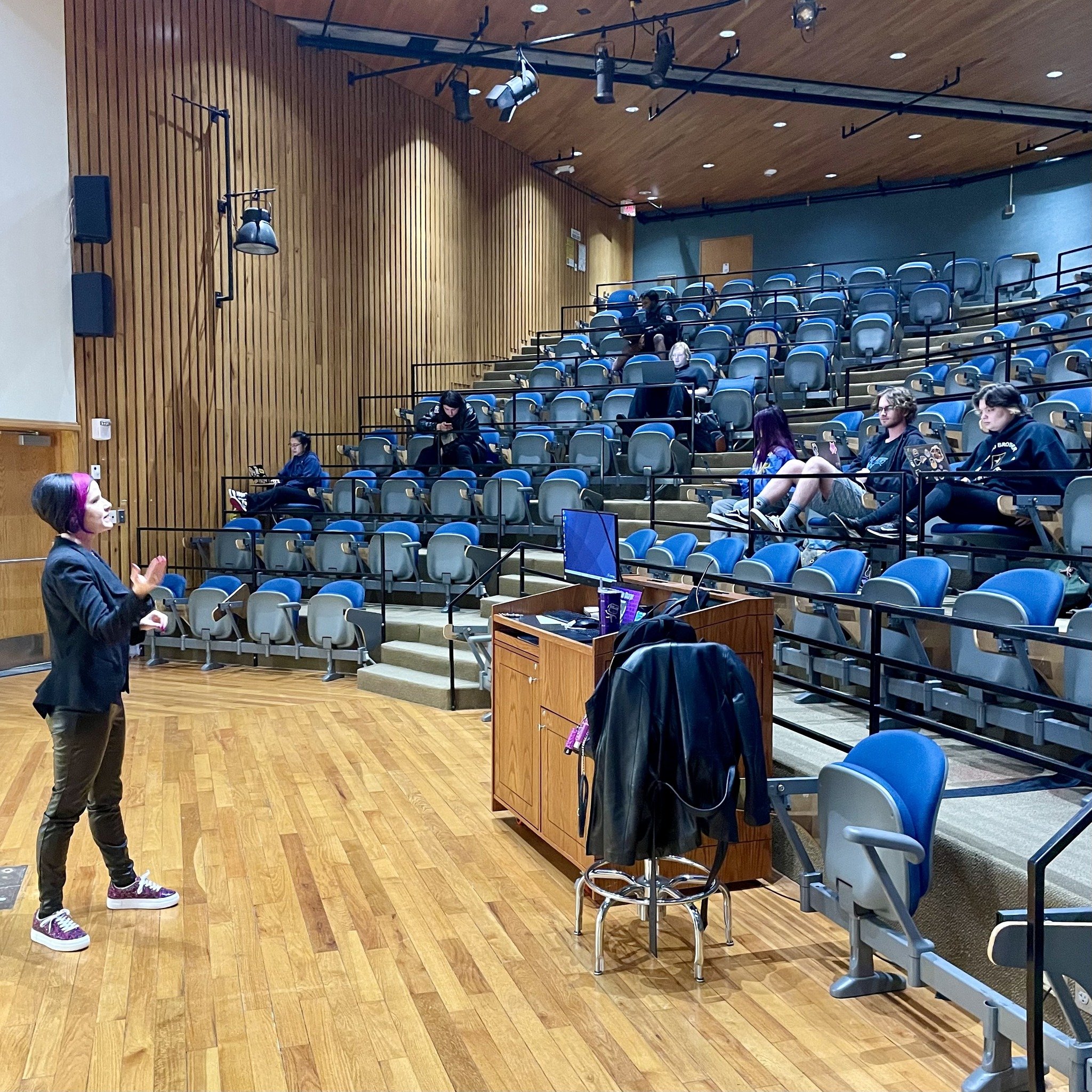 Such a fun evening speaking to design students at Johnson County Community College last night!

(There were way more people in this auditorium than you can see. Promise! lol)

We tackled everything from mindset and motivation to pricing and finding w