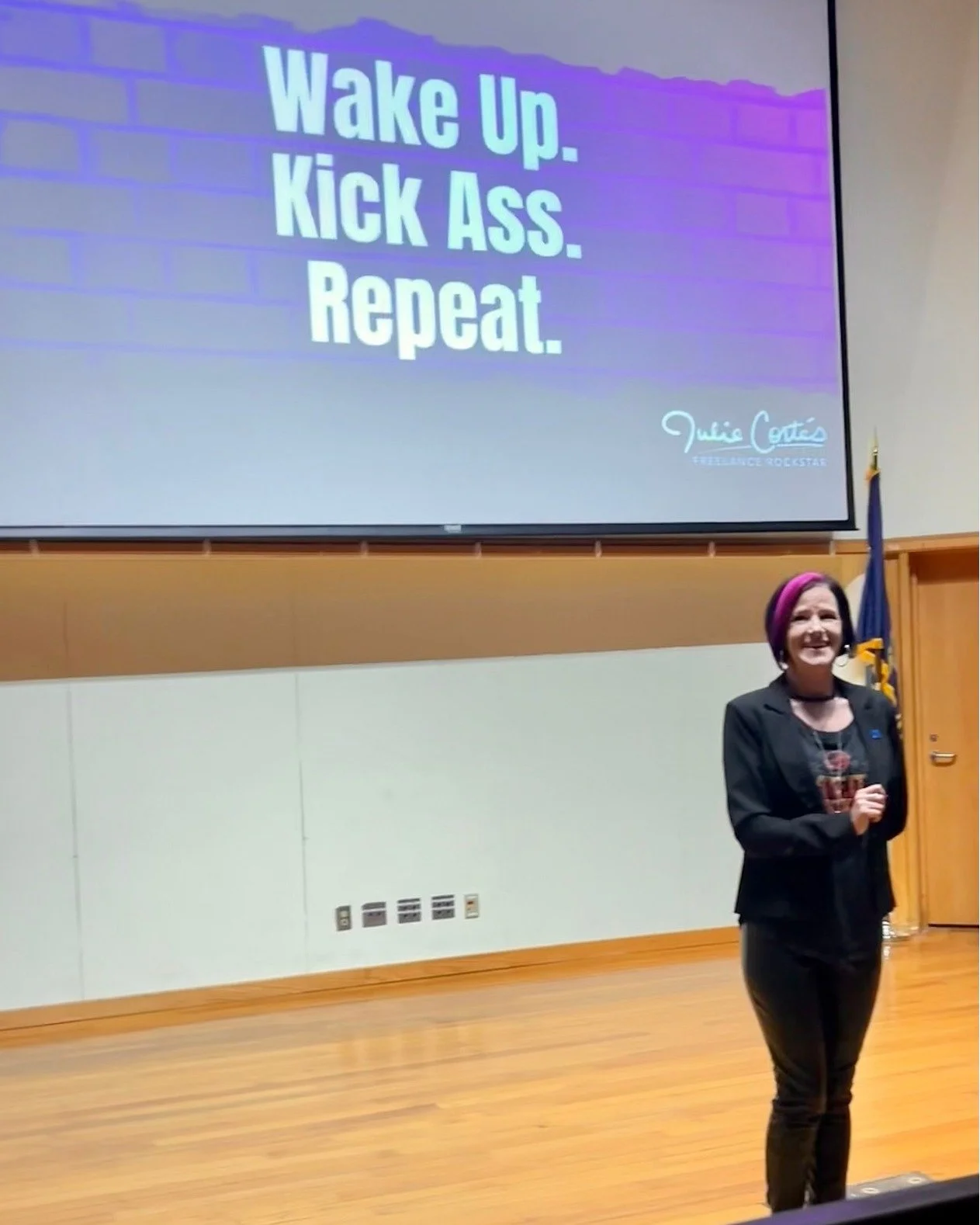 Last night was an absolute blast!🤘

Had the best time speaking to the Intro to Design crew at Johnson County Community College. 

🎤 It was great pumping them up with &ldquo;How to ROCK the Freelance Life.&rdquo; 

Real behind-the-scenes of what it 