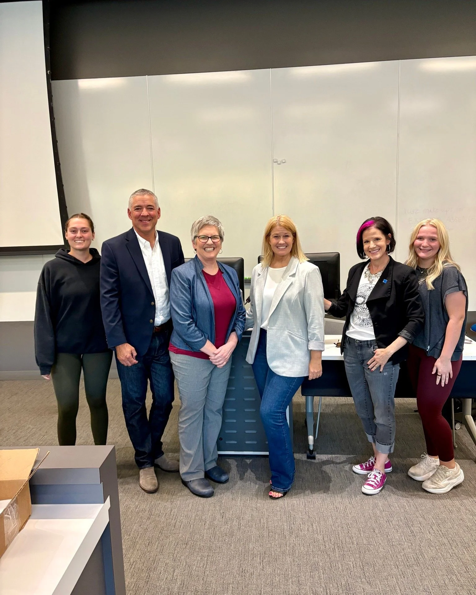 So much fun speaking on a panel alongside  Jennifer Cawley and Phil Bressler for the Intro to Marketing class in the School of Business at the University of Kansas earlier this week. 

Thank you, Kelly Crane, for having us in to share our backgrounds