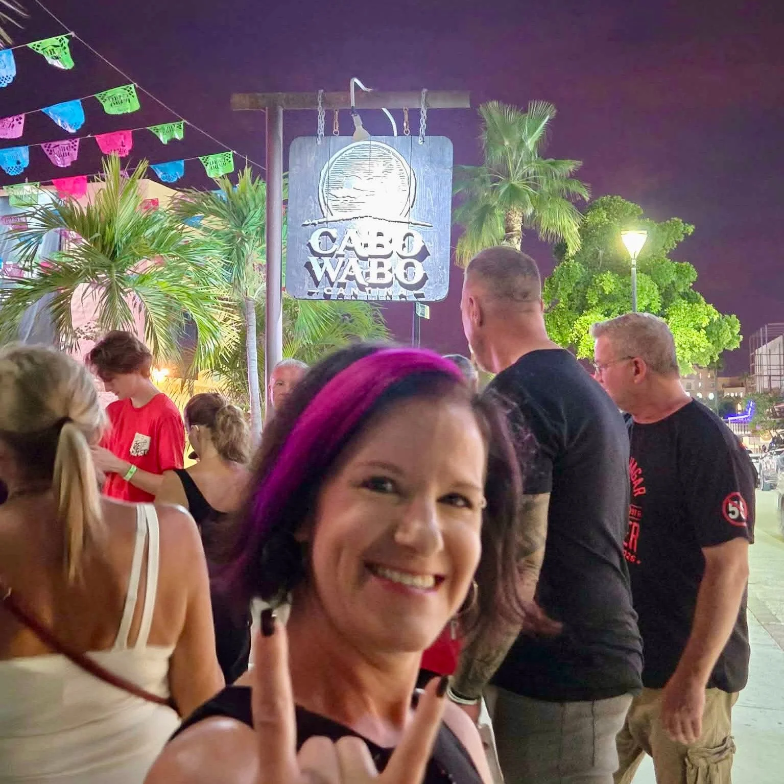 ❤️ BUCKET LIST: COMPLETE. 

Some dreams take decades to come true. And when they finally do? Holy. Sh*t. 🤘🏼

I've seen @sammyhagar in concert &hellip; at Rockfest &hellip; at Red Rocks &hellip; in residency in Veg

But there was ONE thing left on m