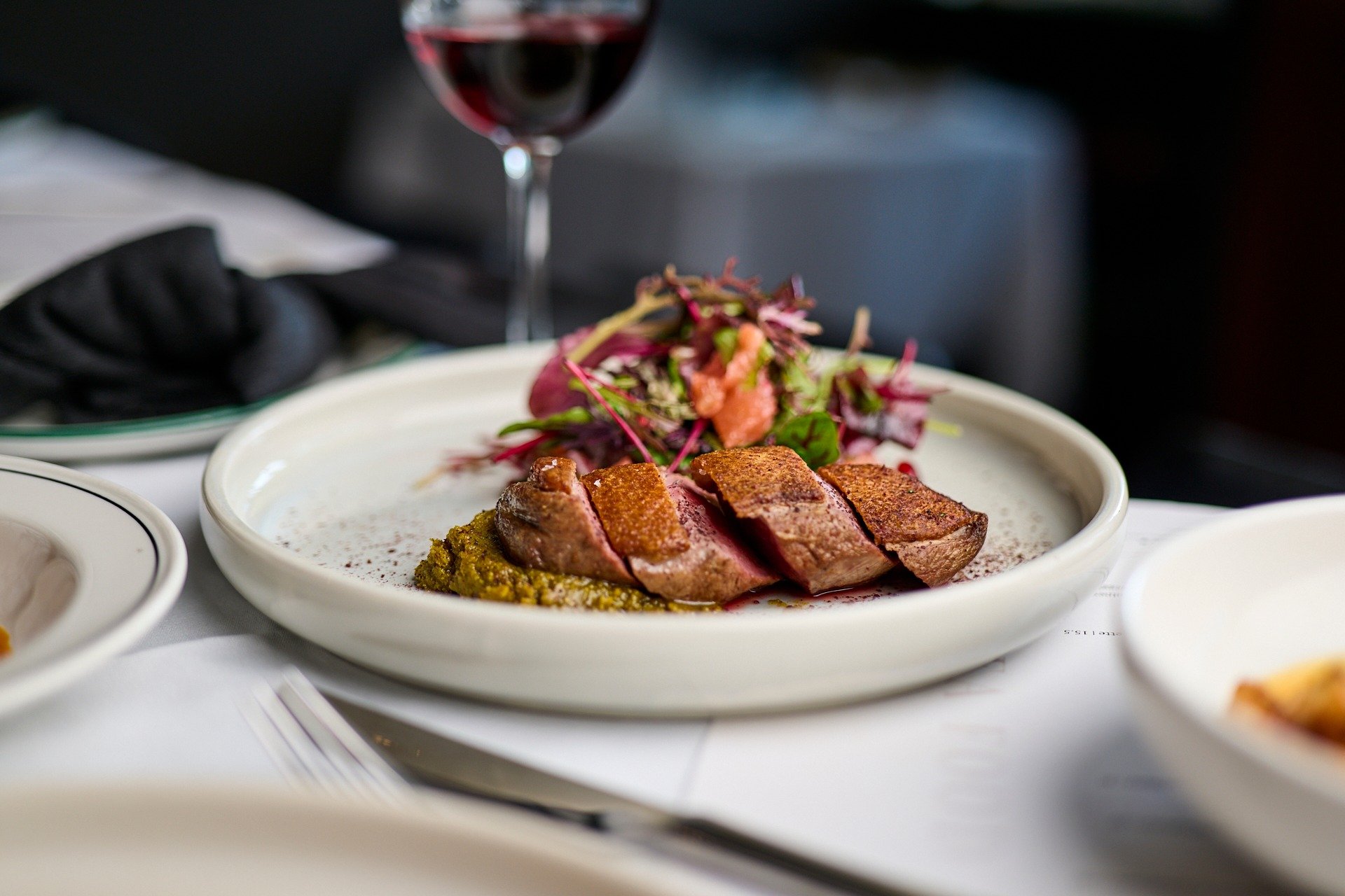 THE PERFECT PAIRING

Duck and a glass of Pinot for those cooler Autumn evenings.