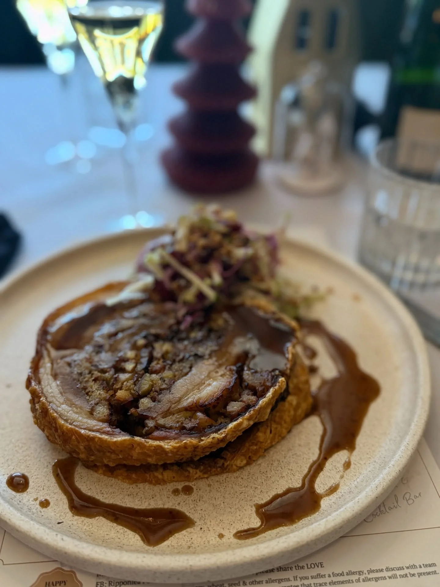 JINGLE BELLS 🔔 
The best pork crackle you&rsquo;ll find this Xmas! Seriously delicious 😋 

Porchetta stuffed with sage, chestnut, pancetta and cranberry with apple, cranberry, walnut, cabbage slaw and port jus

#rippfoodwine