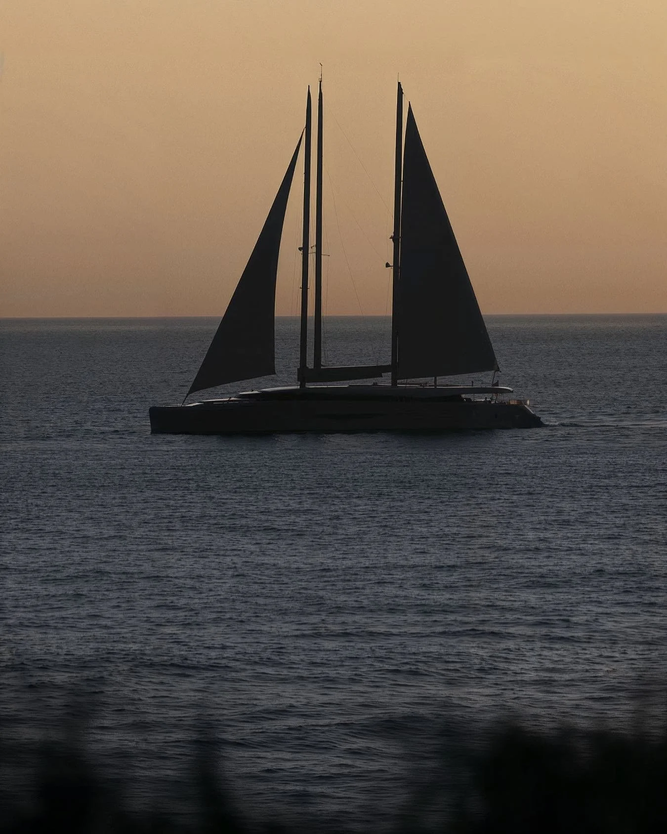 &ldquo;Entre Nos Sillages&rdquo; (4/6) ~ An exploration of the luxury sailing world, combining evasion and passion, all set to Air&rsquo;s sublime track &ldquo;Talisman&rdquo;.

🔍 Workflow : Midjourney &rarr; Magnific AI &rarr; Photoshop &rarr; Klin