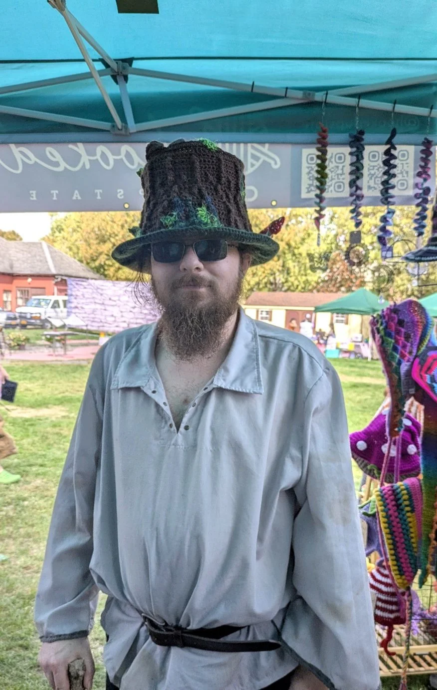 crochet-toadstool-stump-hat-worn.jpg