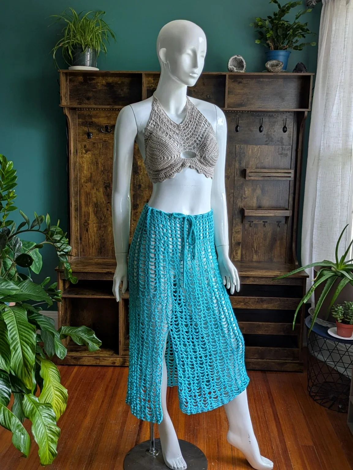 crochet-mesh-wrap-skirt-front (1).webp