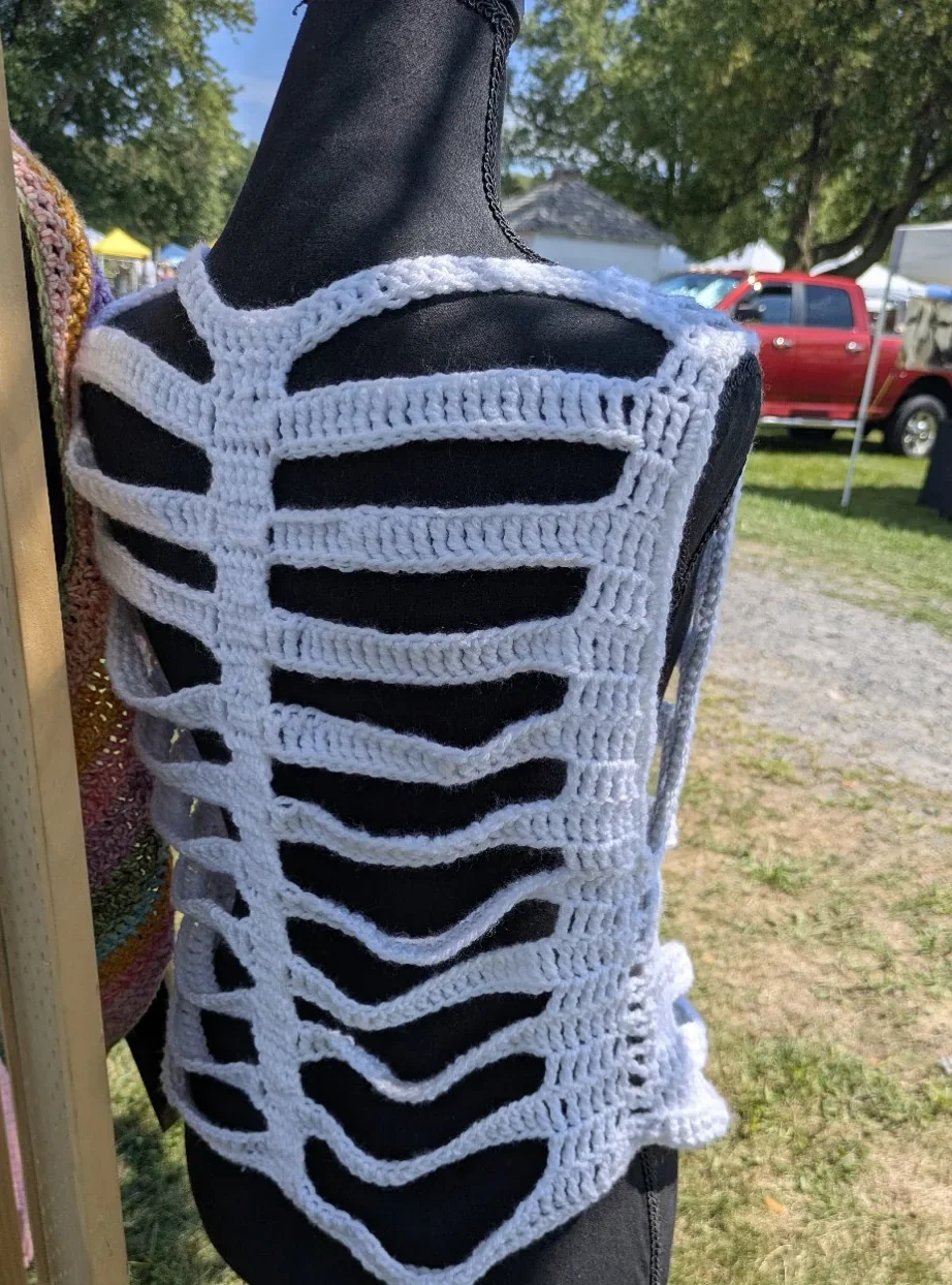 crochet-ribcage-top-festival-back.webp
