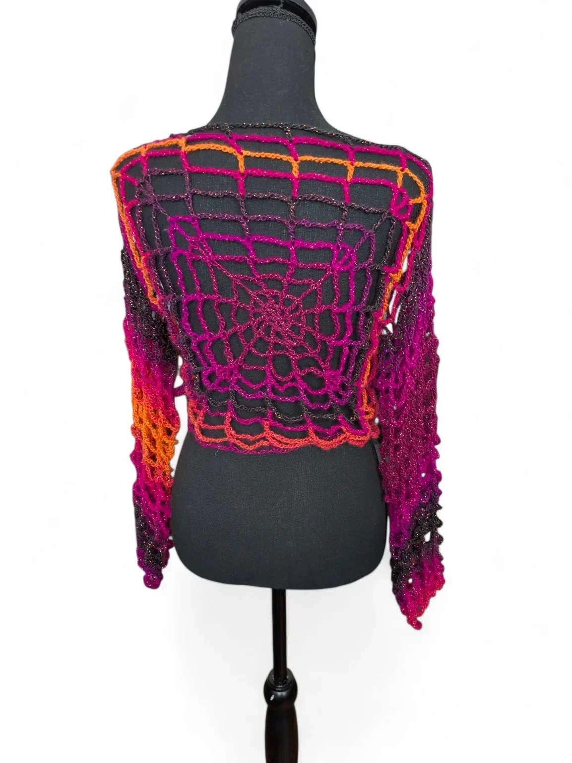 spider-web-sweater-back-hooked-upstate-1.webp
