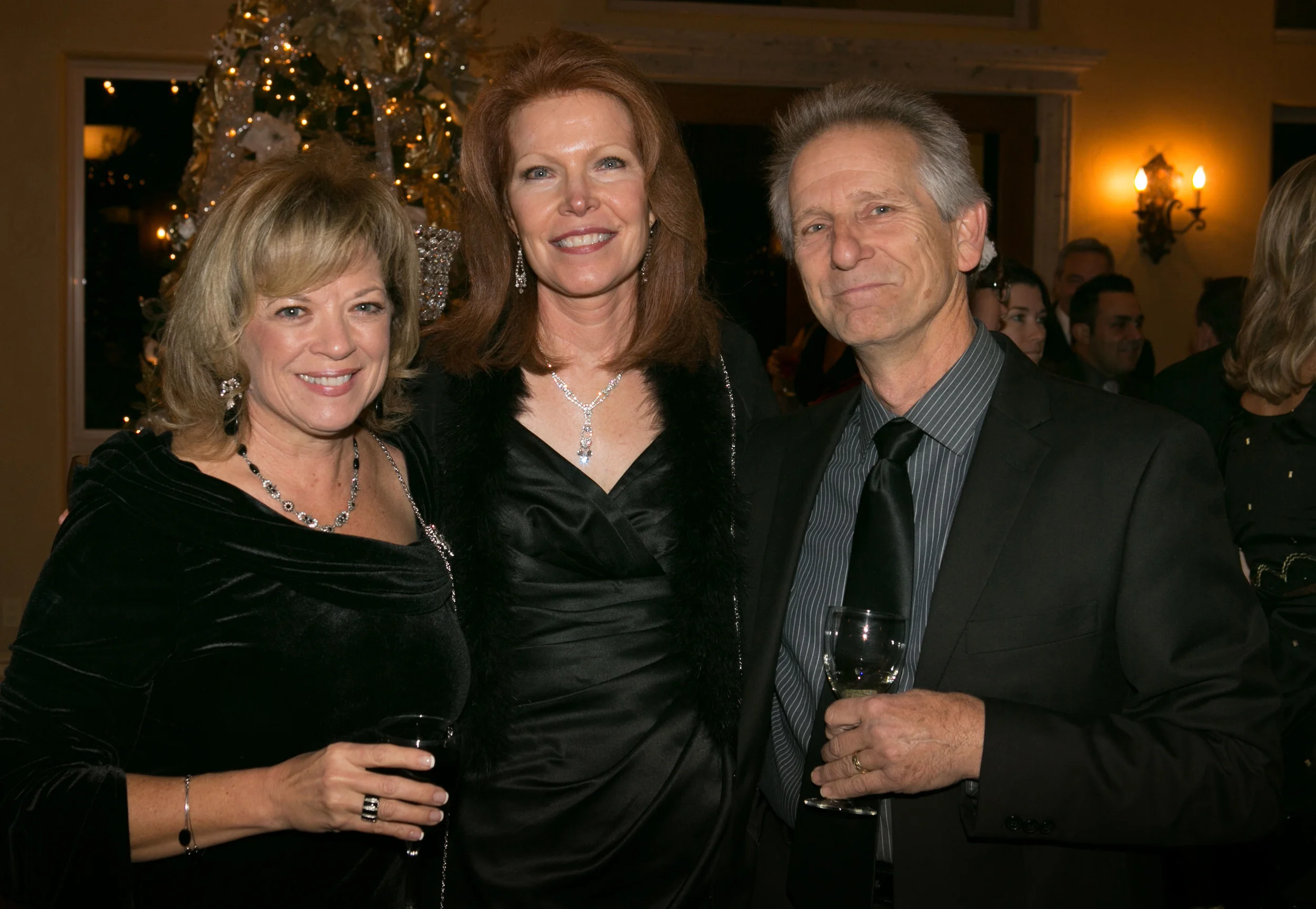 Randy and Brenda Walukones, Julie DeBenedetto 7288_.jpg