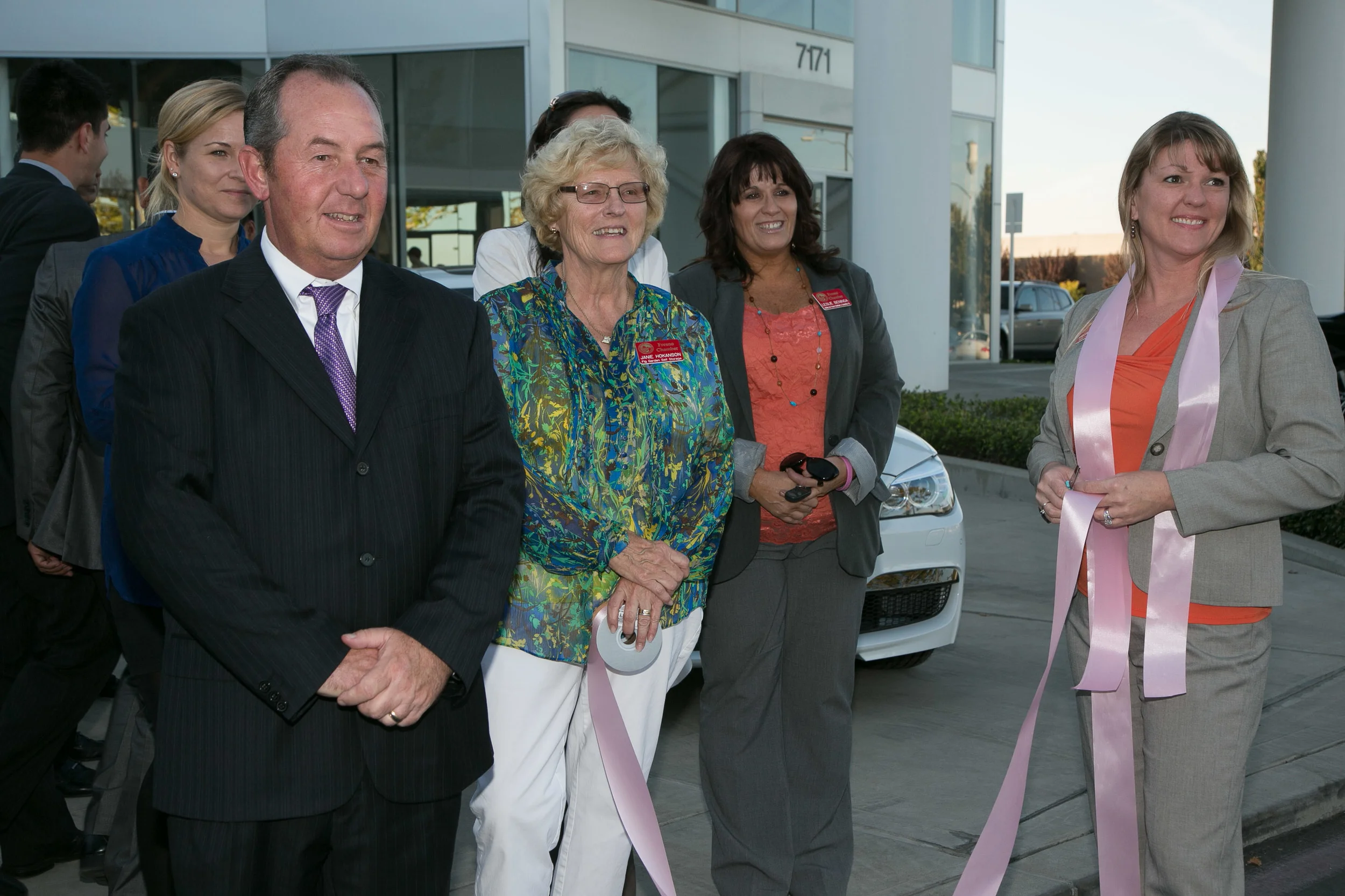 BMW Fresno Ribbon Cutting 9321.jpg