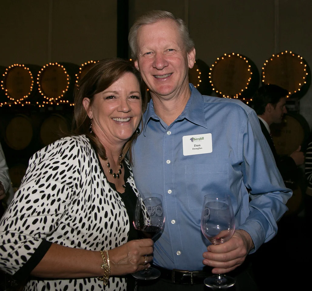 Dan and Barbara Douglas 8350_-X2.jpg