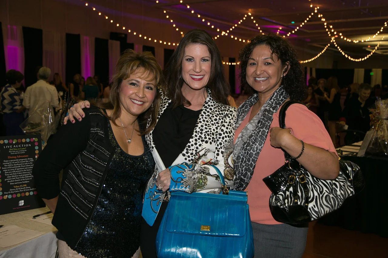Lorraine Jones, Gina Perkins, Theresa Williams 1235-X2.jpg