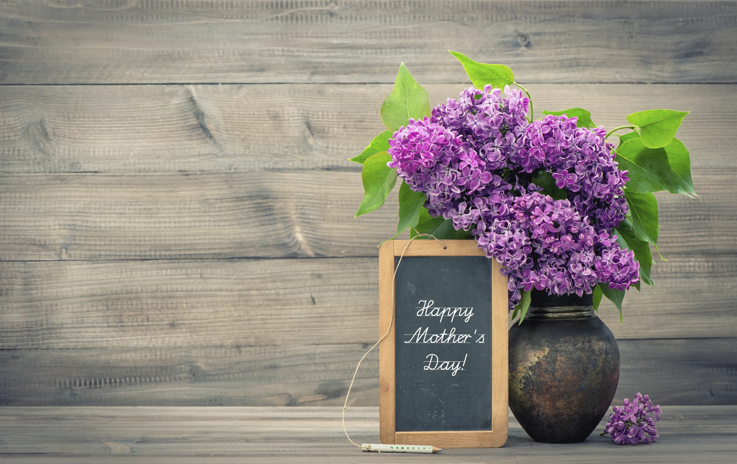 Lux Mother's Day Gift Guide: Stems