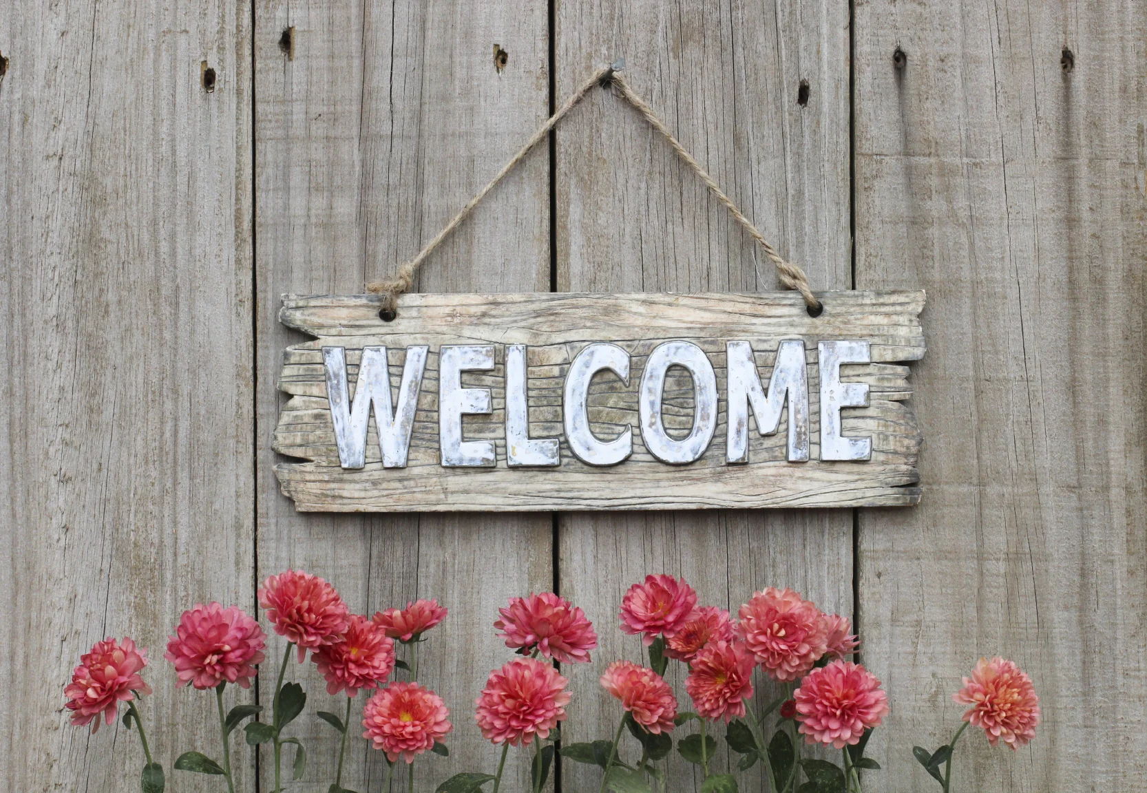 Lux Home Inspo: 5 Ways to Bring Spring Home