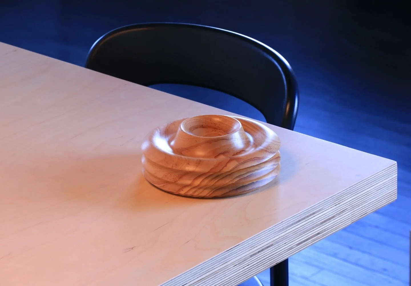 Shallow vessel in cedar