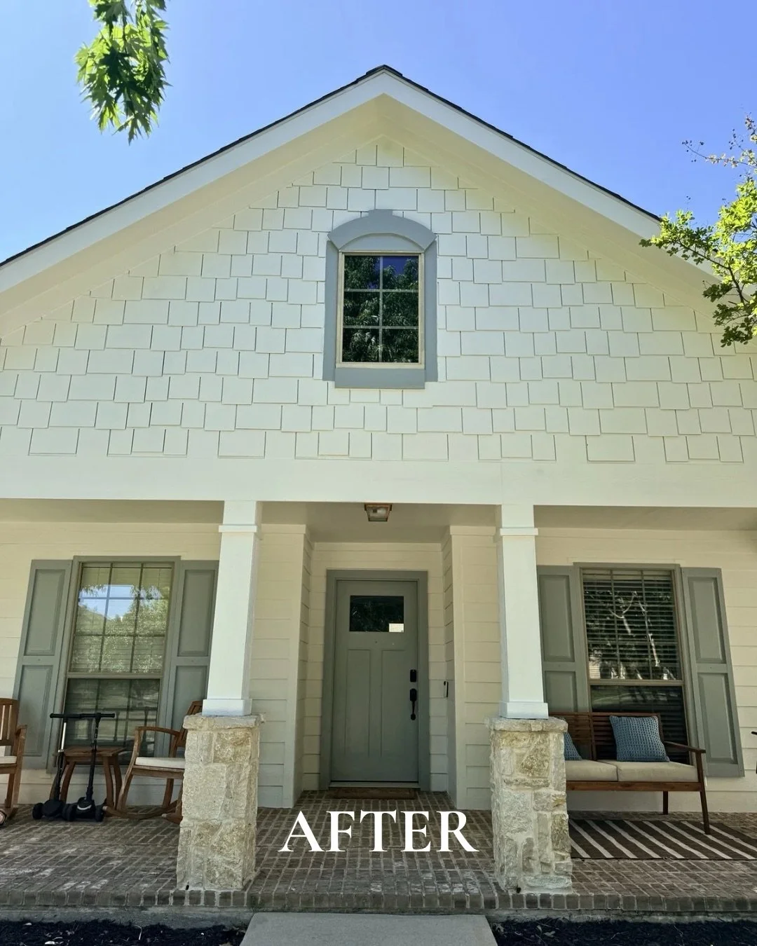Swipe to see the before&hellip; 🤎

It&rsquo;s wild what the right paint color can do to a home. Same structure, same bones&hellip; completely different feeling.

Paint isn&rsquo;t just about picking something &ldquo;pretty&rdquo; , or &ldquo;trendy&