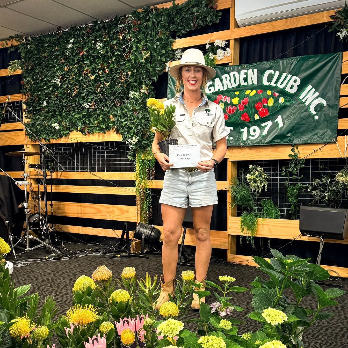 🥇 Took home a 1st place today in Kiama’s Garden Comp for our own home garden! 😲🥹💐
Thanks to the wonderful judges and everyone who organised the presentation! 
Already bought some new plants with the prize money! 😂 
.
.
#garden #kiama