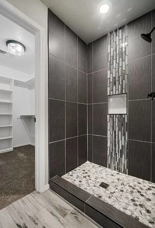 2b181254ed42ca102f5cd54411a42dcb-uncropped_scaled_within_1536_1152 copy.jpg