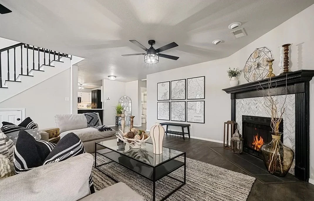 3cc2116efbb469d4534b9143a94f681a-uncropped_scaled_within_1536_1152 copy.jpg