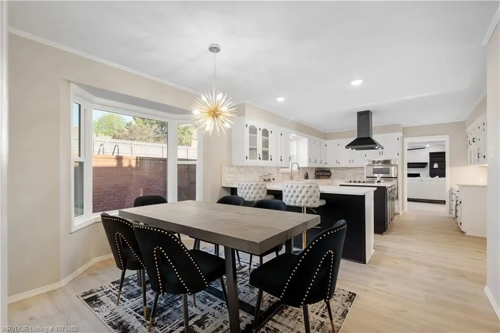 q kitchen and dining.jpeg