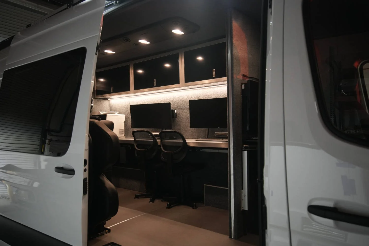 NIMBL VEHICLES M-24 INCIDENT COMMAND VAN 8.jpg