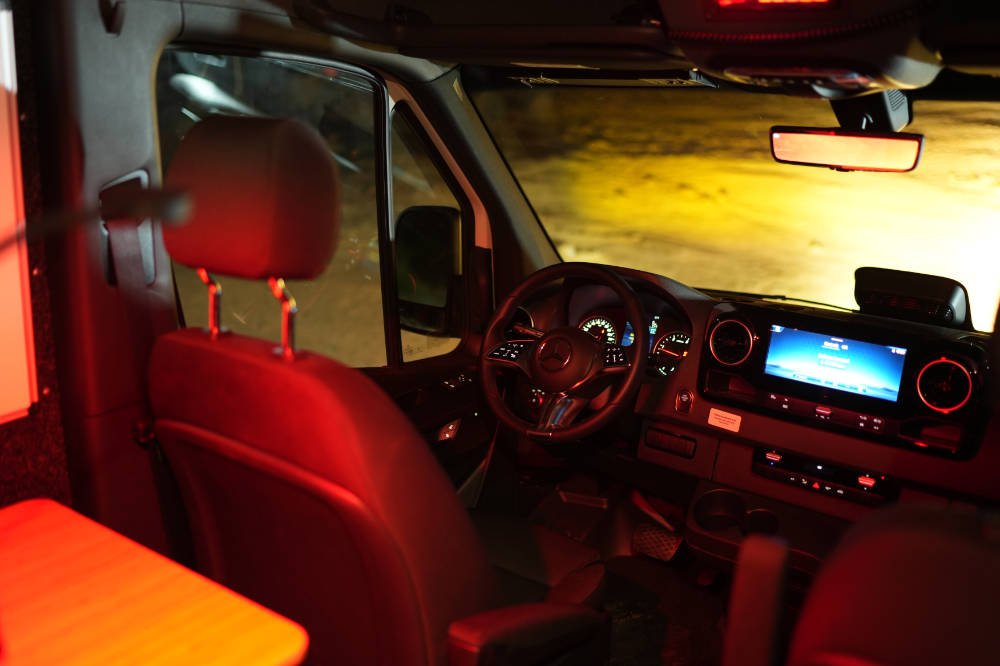 NIMBL VEHICLES M-26 INCIDENT COMMAND VAN NIGHT 44.JPG