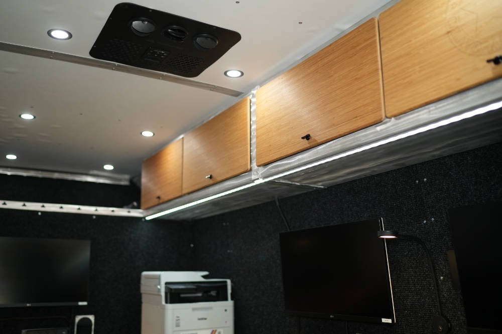 NIMBL VEHICLES M-26 INCIDENT COMMAND VAN 21.JPG