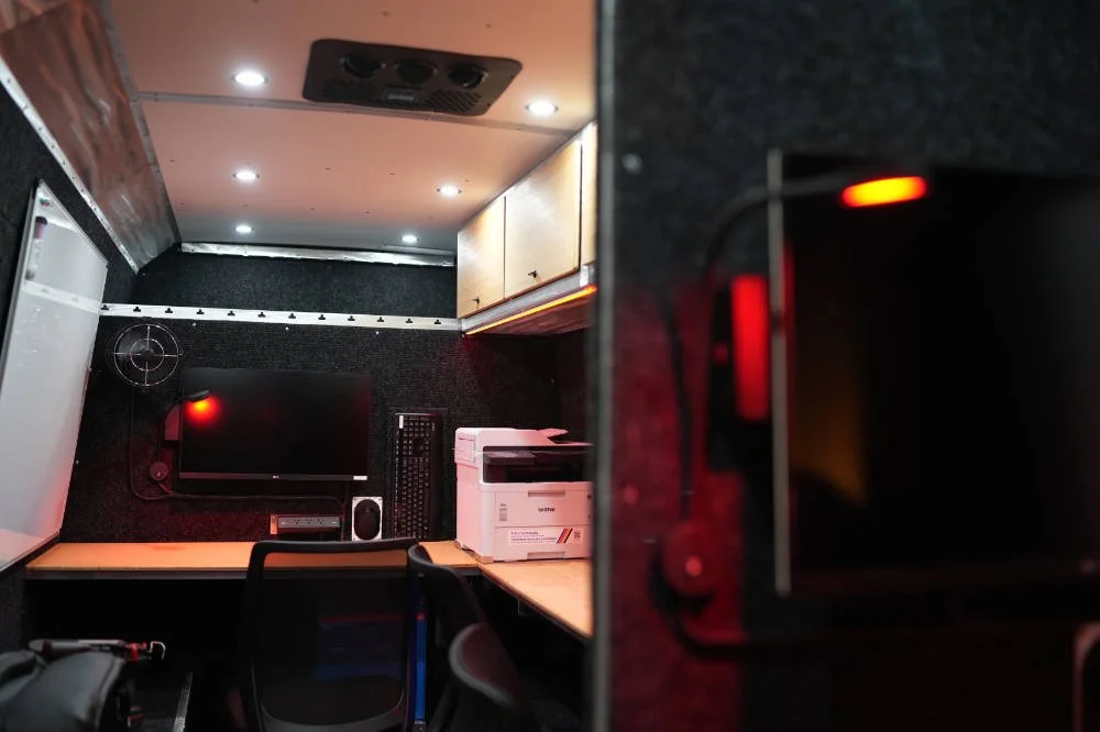 NIMBL VEHICLES M-26 INCIDENT COMMAND VAN NIGHT 8.JPG