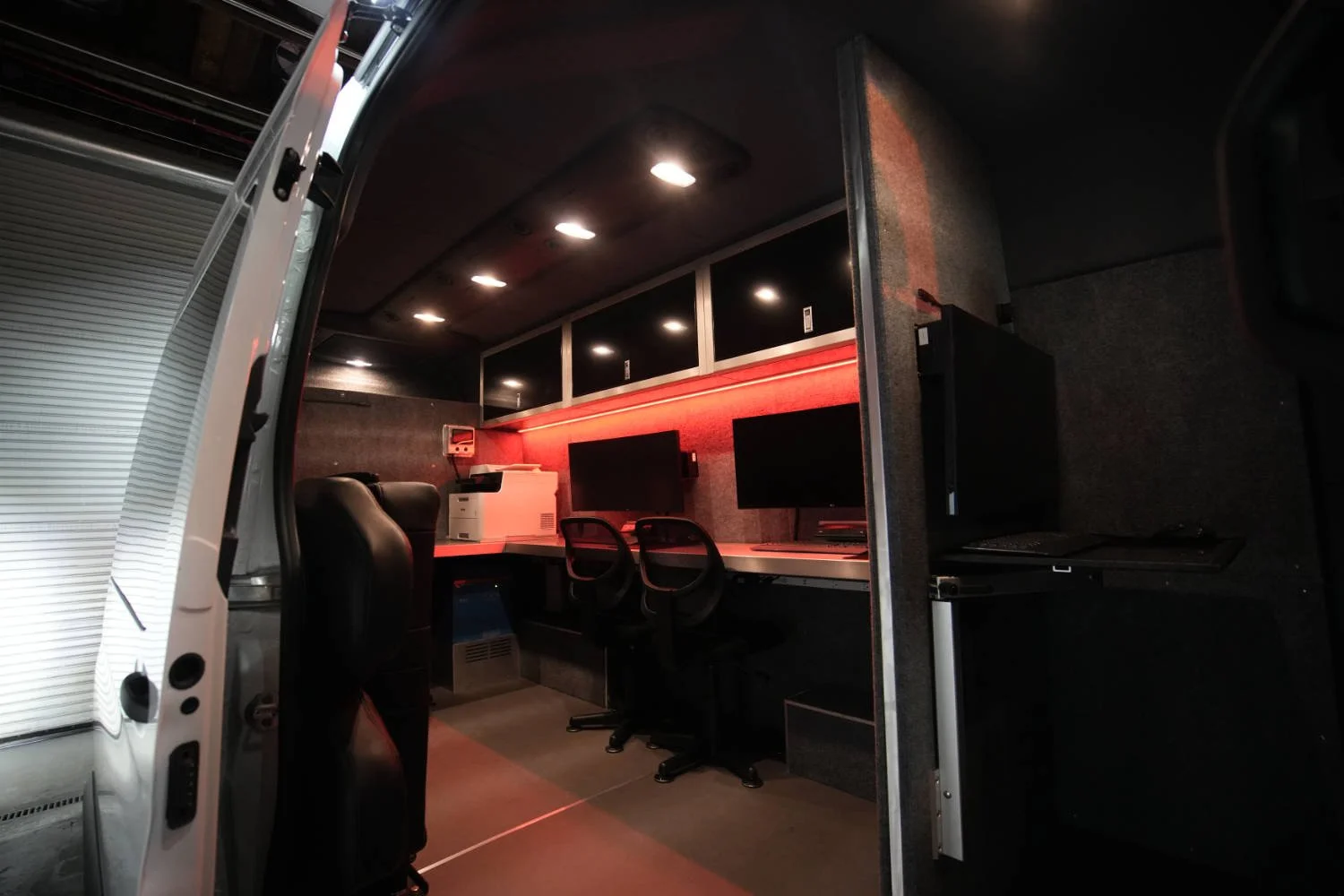 NIMBL VEHICLES M-24 INCIDENT COMMAND VAN 12.jpg