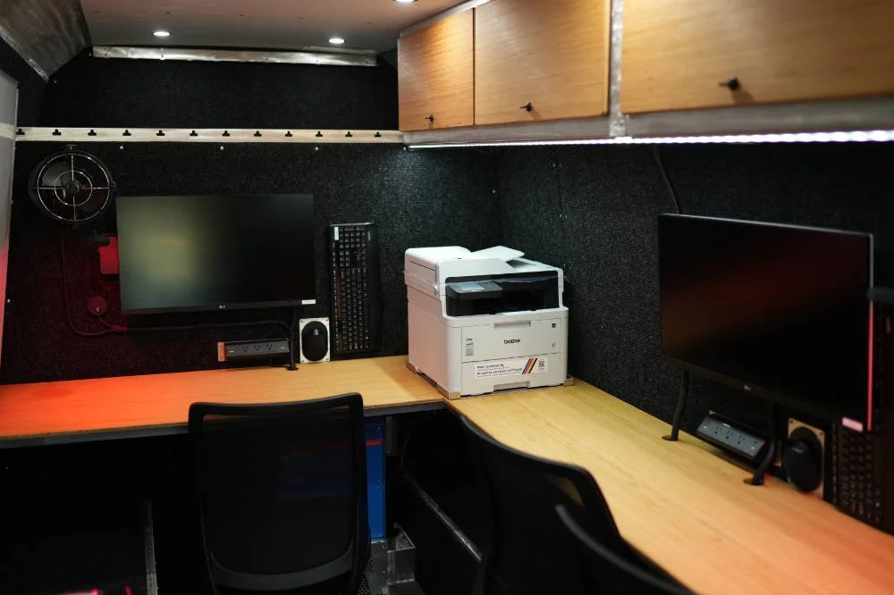 NIMBL VEHICLES M-26 INCIDENT COMMAND VAN 44.JPG