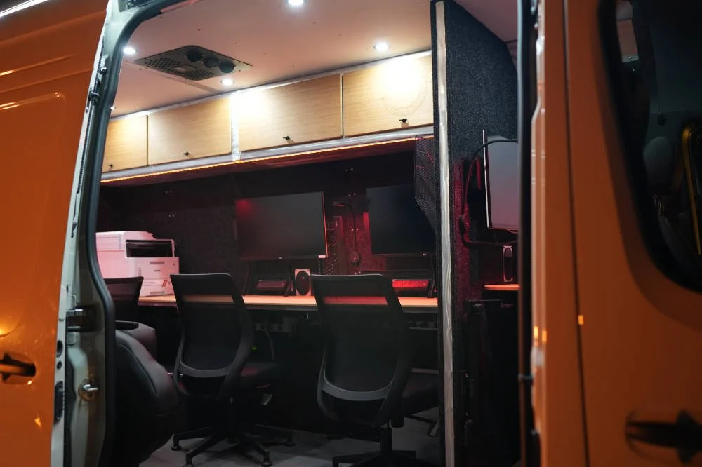 NIMBL VEHICLES M-26 INCIDENT COMMAND VAN NIGHT 15.JPG