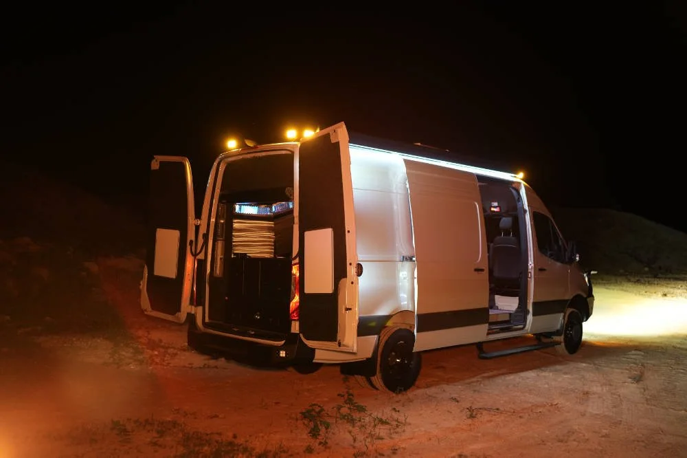 NIMBL VEHICLES M-26 INCIDENT COMMAND VAN NIGHT 22.JPG