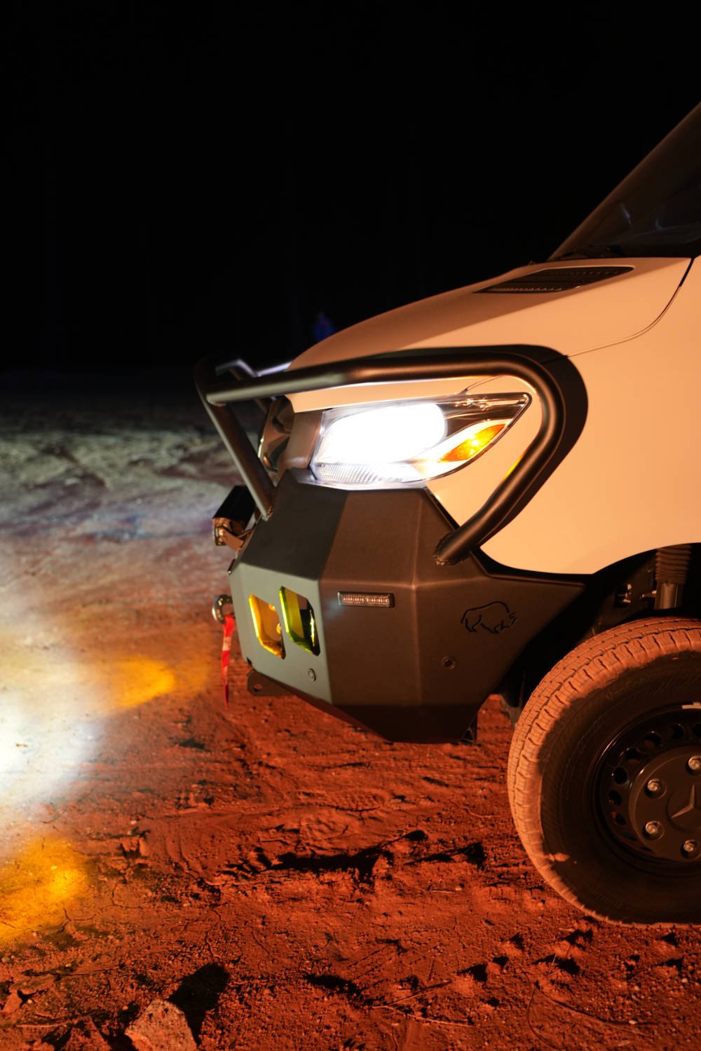 NIMBL VEHICLES M-26 INCIDENT COMMAND VAN NIGHT 20.JPG