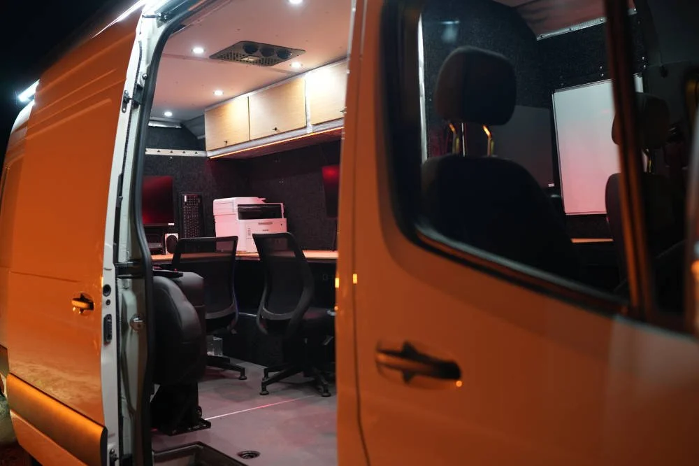 NIMBL VEHICLES M-26 INCIDENT COMMAND VAN NIGHT 16.JPG