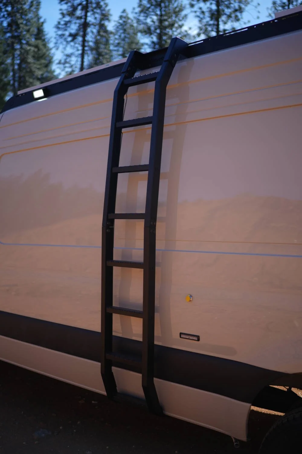 NIMBL VEHICLES M-26 INCIDENT COMMAND VAN 9.JPG