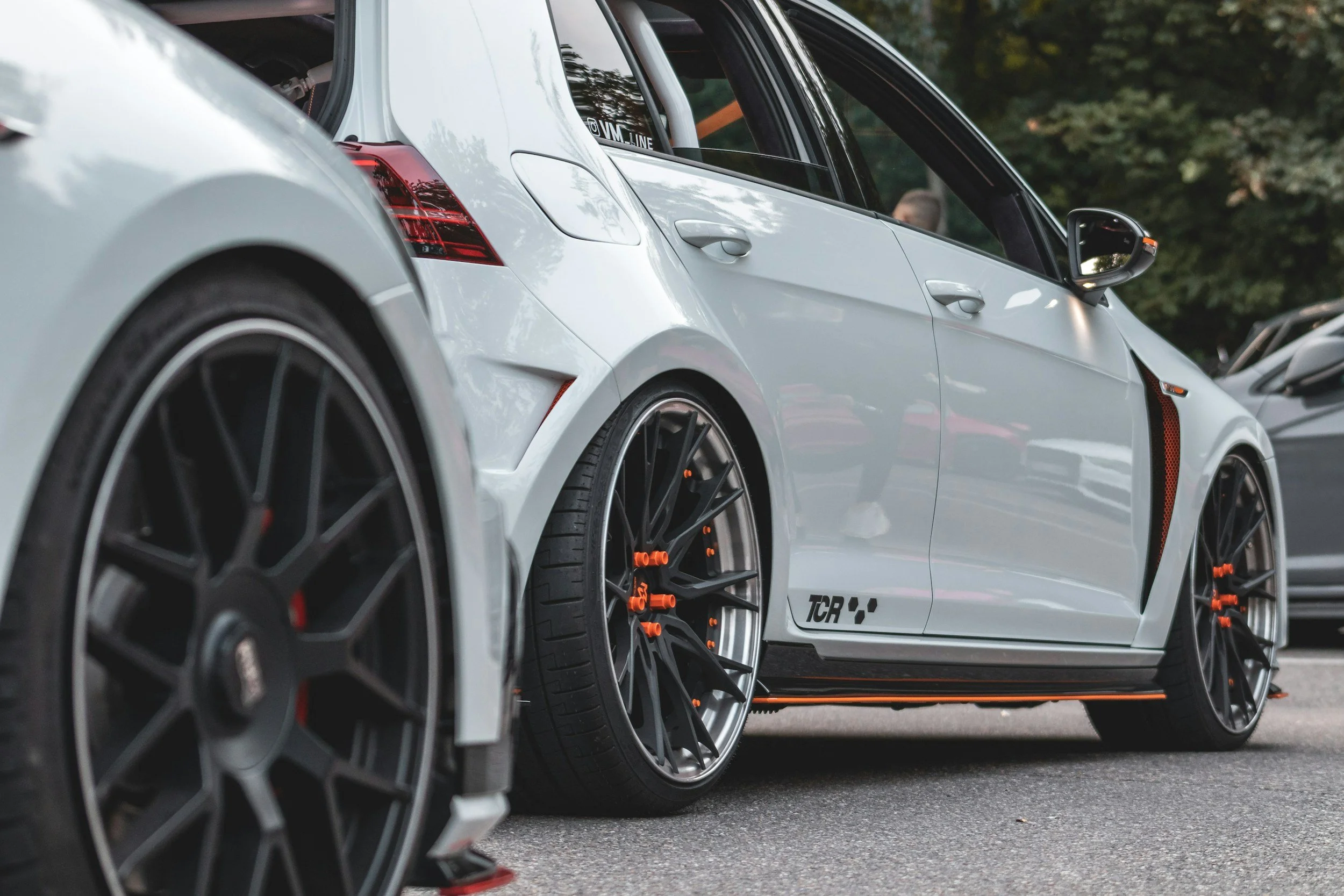 Boutique en ligne spécialisée dans les pièces automobiles performance et tuning haut de gamme.