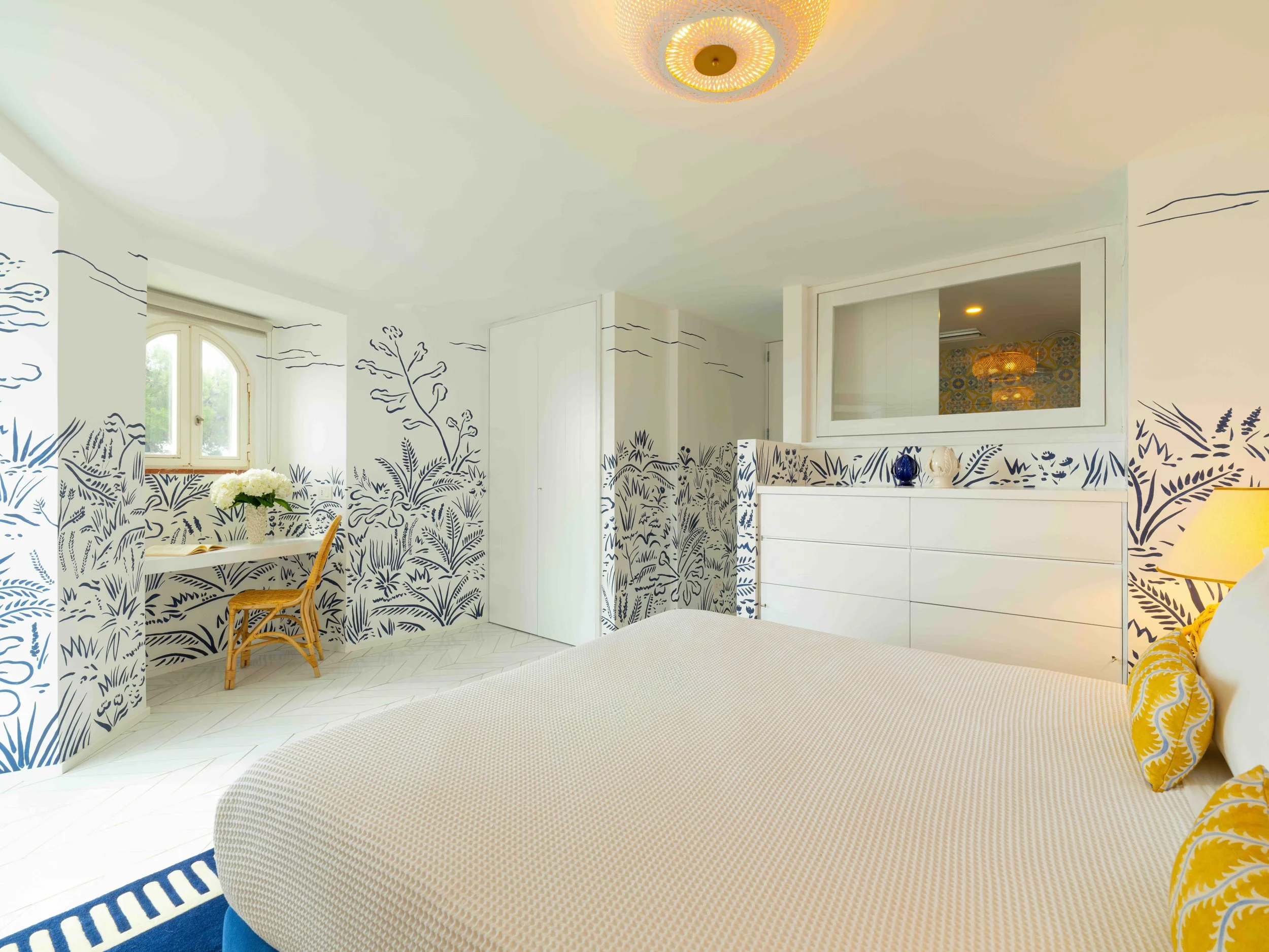 Tenuta Saracena-17 bedroom.jpg