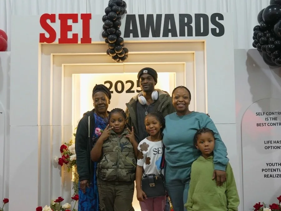 We show up 🧑&zwj;🧑&zwj;🧒&zwj;🧒🫂